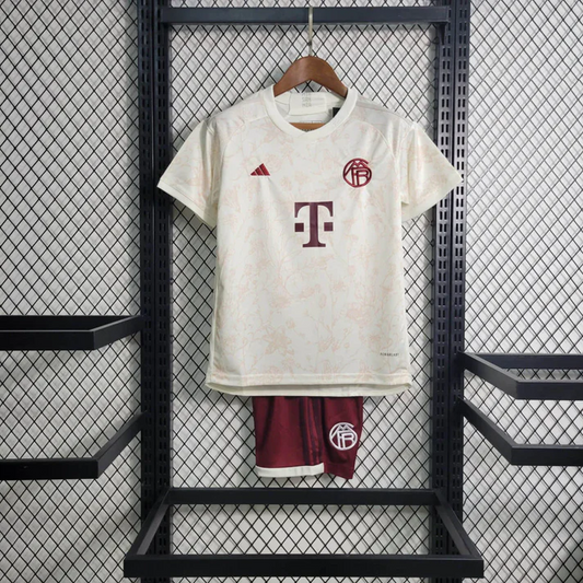 Kit Criança Black Palace Bayern Munique 2023/24